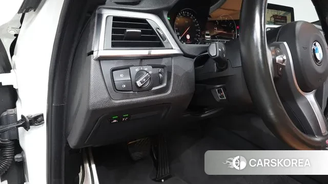 BMW 4 Series (F32) 2018 Белый из Кореи, фото 3