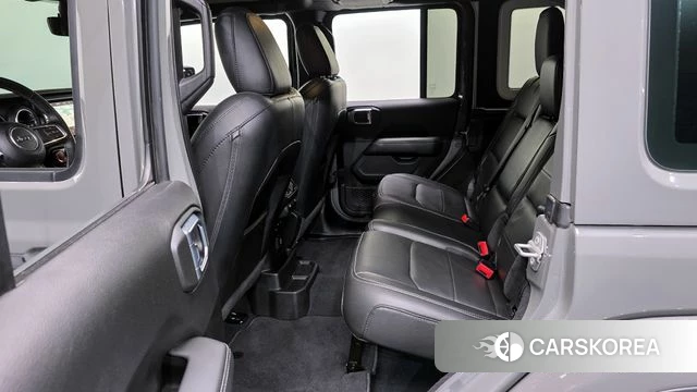 Jeep Wrangler (JL) 2022 Серебристо-серый из Кореи, фото 3