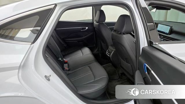 Hyundai Sonata D Edge Hybrid (DN8) 2025 Белый из Кореи, фото 3