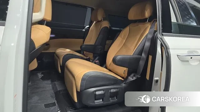 Kia Carnival 4th generation 2023 Белый из Кореи, фото 3