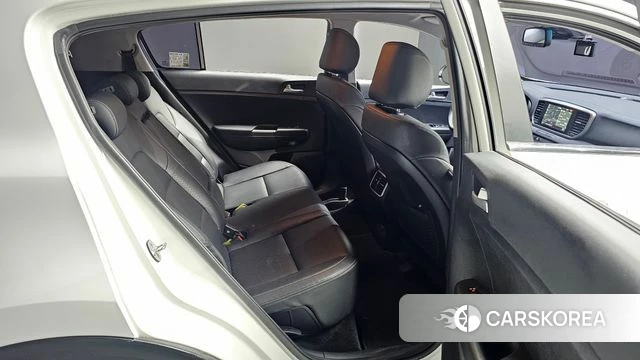 Kia Sportage The Bold 2018 Белый из Кореи, фото 3