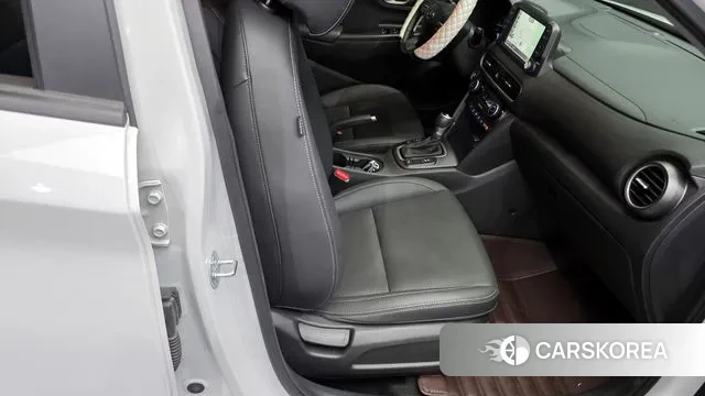 Hyundai Kona 2020 Белый из Кореи, фото 3