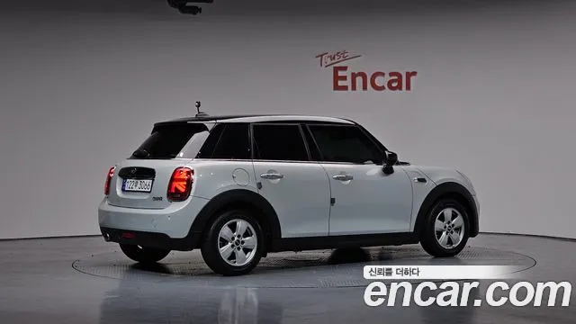 Mini Cooper id 2698979 из Кореи 3