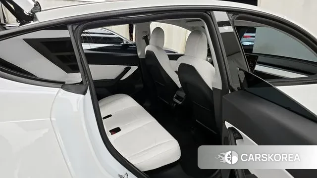 Tesla Model Y 2022 Белый из Кореи, фото 3