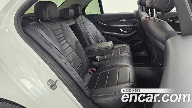 Mercedes-Benz E-Class W213 2018 Белый из Кореи, фото 3