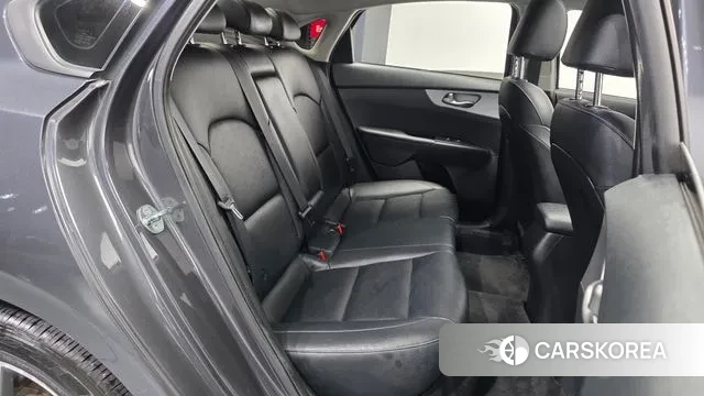 Kia The New K3 2nd generation 2021 Серый из Кореи, фото 3