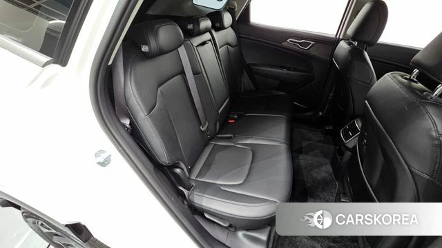 Kia Sportage 5th Generation 2022 Белый из Кореи, фото 3