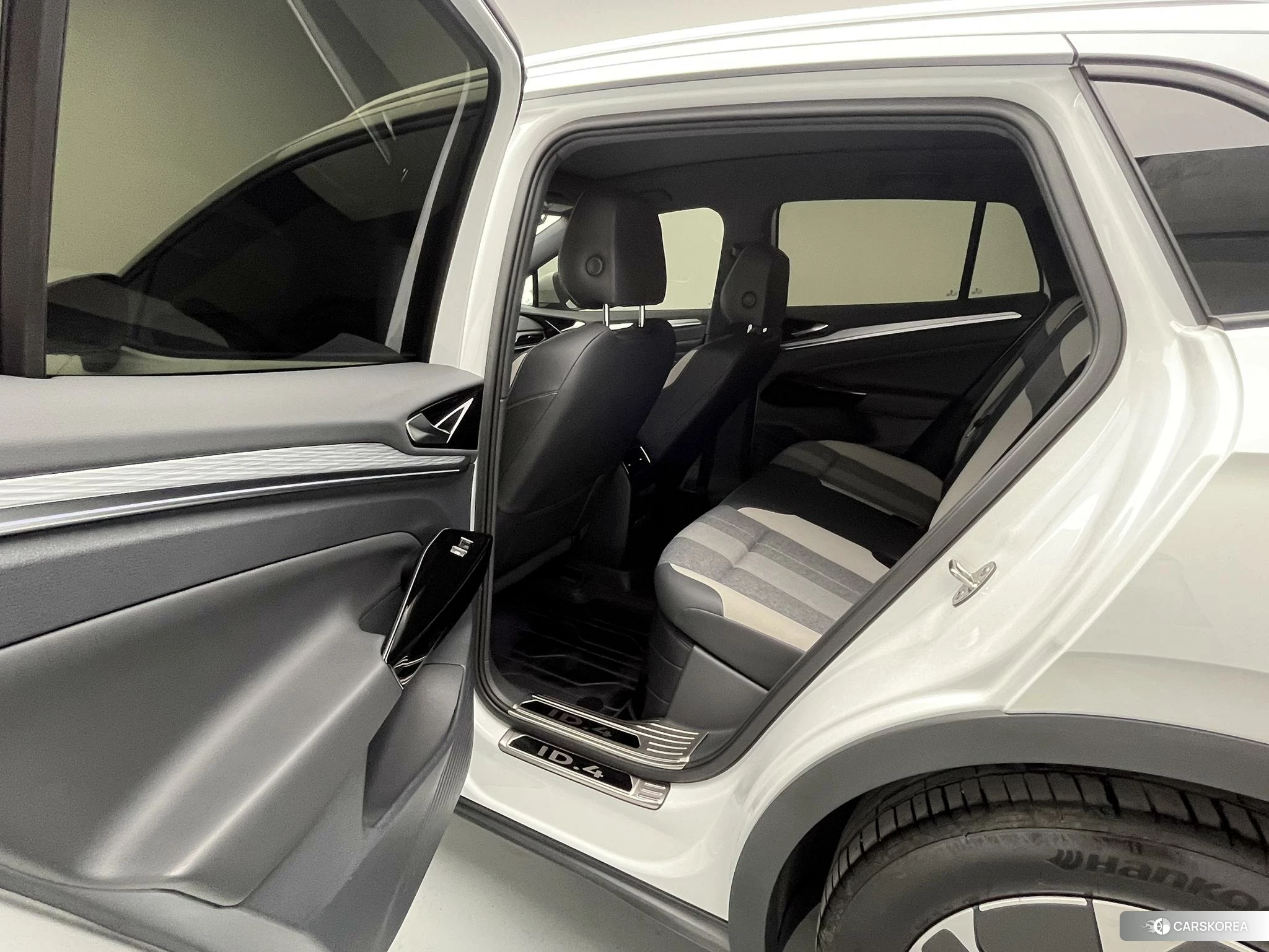 Volkswagen ID.4 CROZZ 2023 Белый из Китая, фото 3