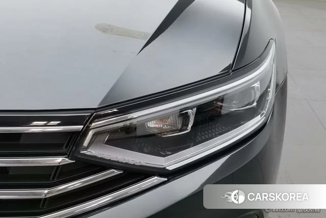 Volkswagen Magotan 2022 Черный из Китая, фото 3