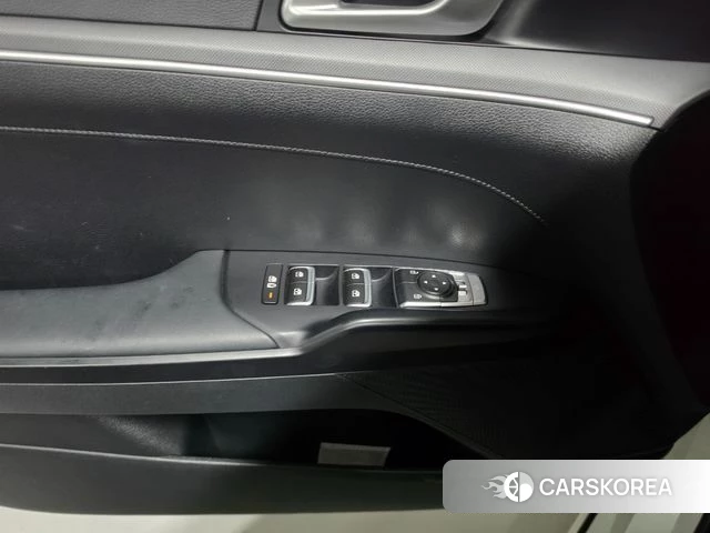 Kia The New K5 3rd generation 2023 Белый из Кореи, фото 3
