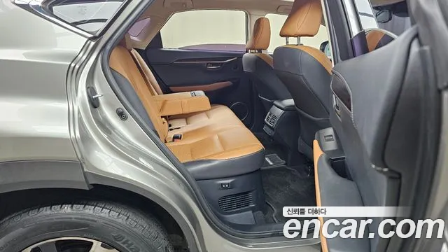 Lexus NX300h 2019 Серый из Кореи, фото 3