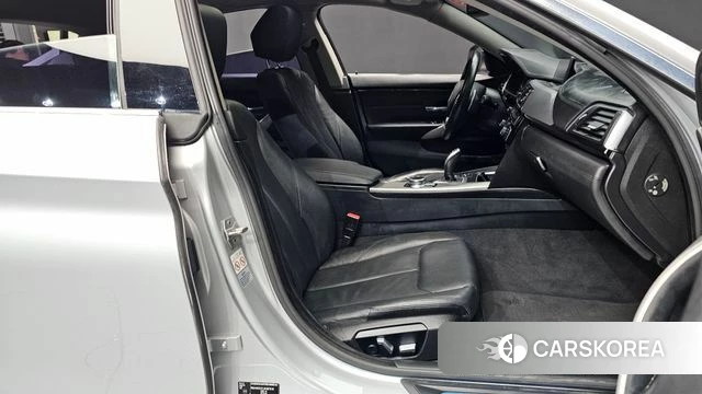 BMW 4 Series (F32) 2018 Серебристо-серый из Кореи, фото 3