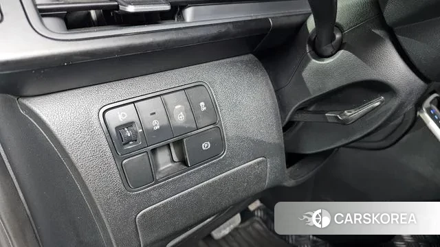 Hyundai Staria 2022 Серебряный из Кореи, фото 3