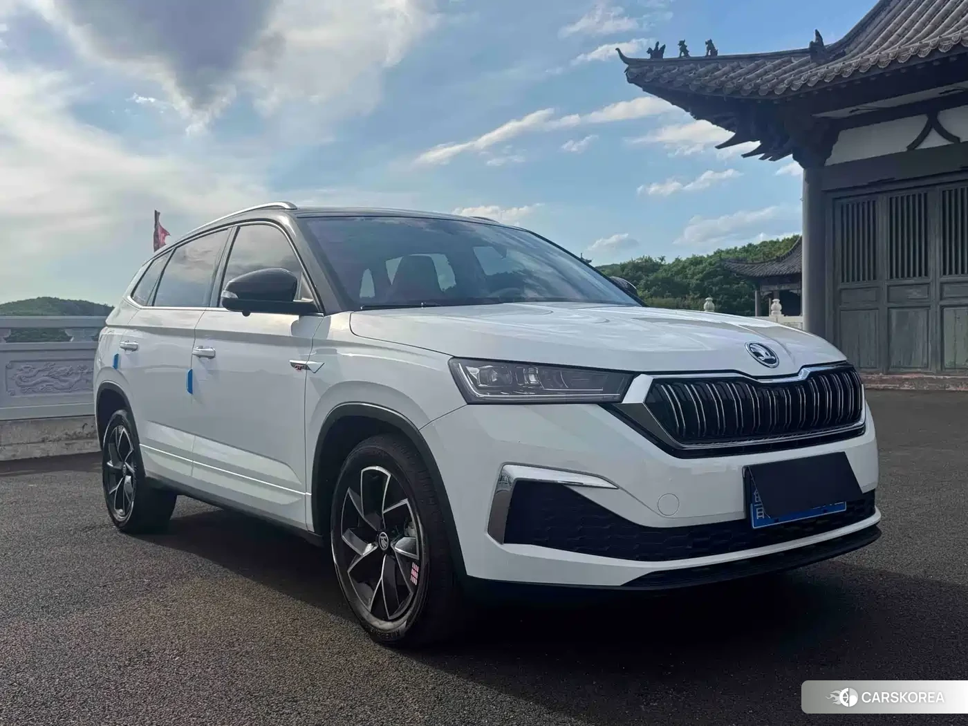 Skoda Komick 2023 Белый из Китая, фото 3