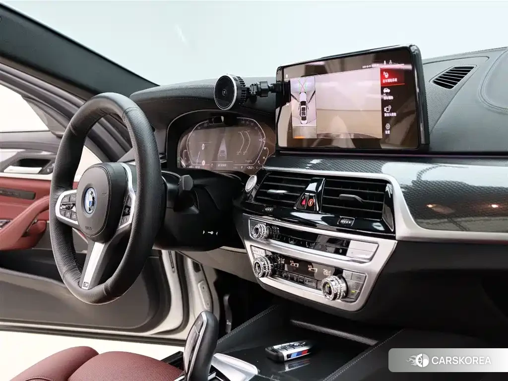 BMW 5 series 2023 Белый из Китая, фото 3
