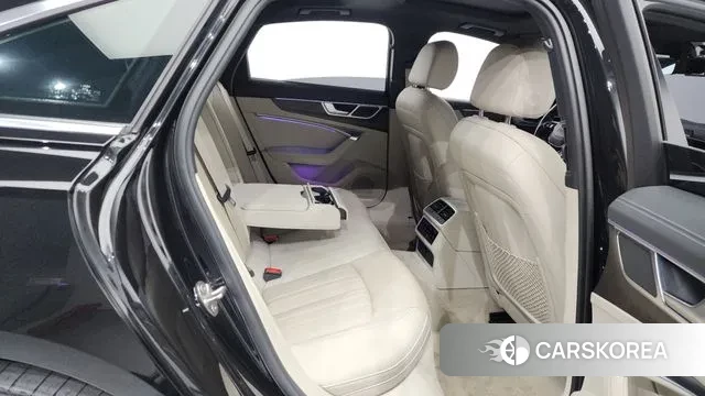 Audi A6 (C8) 2020 Черный из Кореи, фото 3