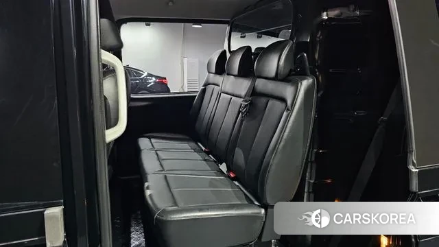 Hyundai Staria 2021 Черный из Кореи, фото 3