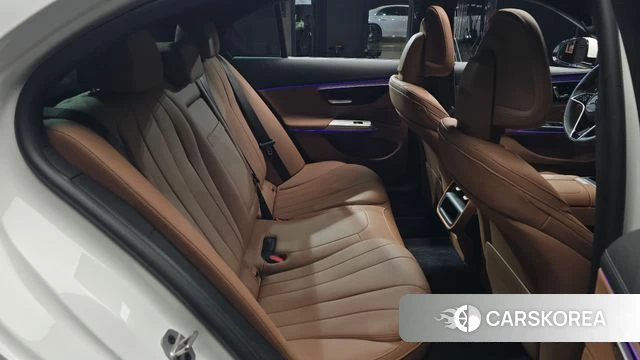 Mercedes-Benz E-Class W214 2024 Белый из Кореи, фото 3