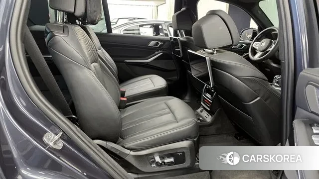 BMW X7 (G07) 2021 Серый из Кореи, фото 3