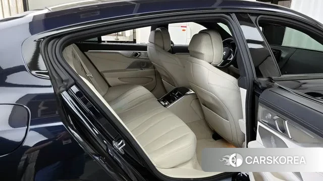 BMW 8 Series (G15) 2022 Черный из Кореи, фото 3