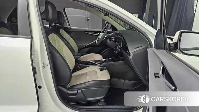 Kia Di Ol Nu Niro 2022 Белый из Кореи, фото 3