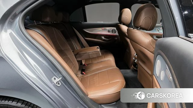 Mercedes-Benz E-Class W213 2021 Серый из Кореи, фото 3