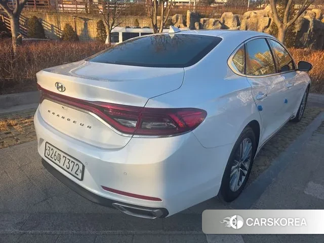 Hyundai Grandeur IG 2019 Белый из Кореи, фото 3