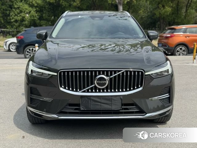 Volvo XC60 2022 Темно-серый из Китая, фото 3