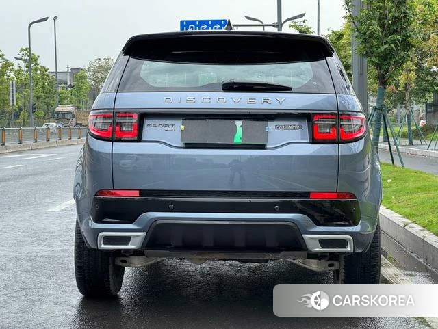 Land Rover Discover Sports PHEV 2023 Темно-серый из Китая, фото 3