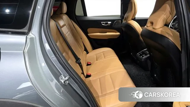 Volvo V60 Cross-Country 2nd Generation 2020 Серый из Кореи, фото 3