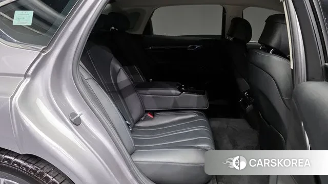 Genesis G80 (RG3) 2020 Серебристо-серый из Кореи, фото 3