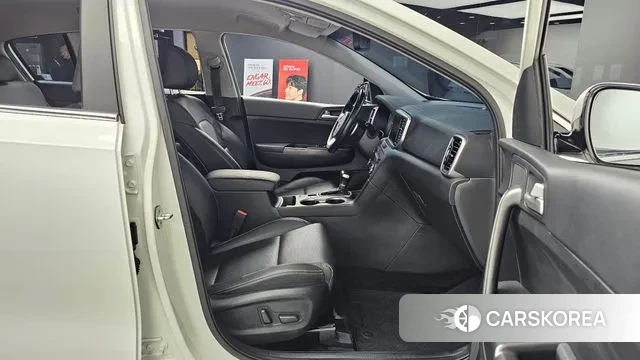 Kia Sportage The Bold 2021 Белый из Кореи, фото 3