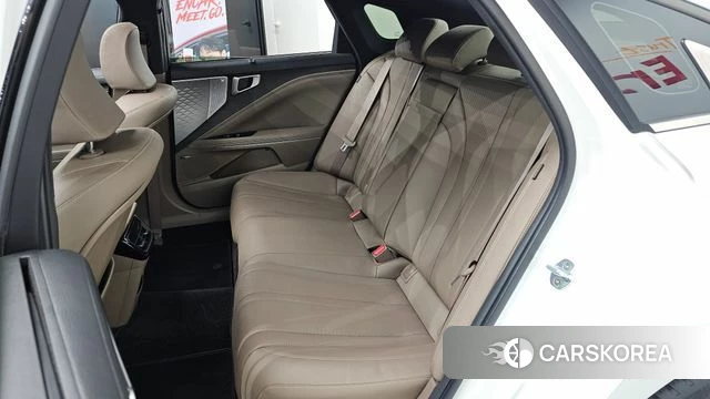 Kia K8 2022 Белый из Кореи, фото 3
