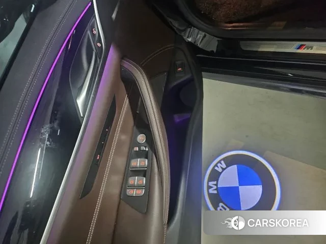 BMW 5 Series (G30) 2022 Черный из Кореи, фото 3