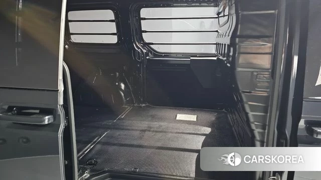 Hyundai Staria 2023 Синий из Кореи, фото 3