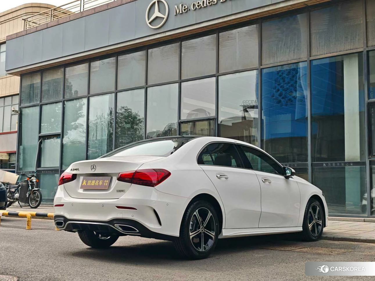 Mercedes-Benz Class A 2025 Белый из Китая, фото 3