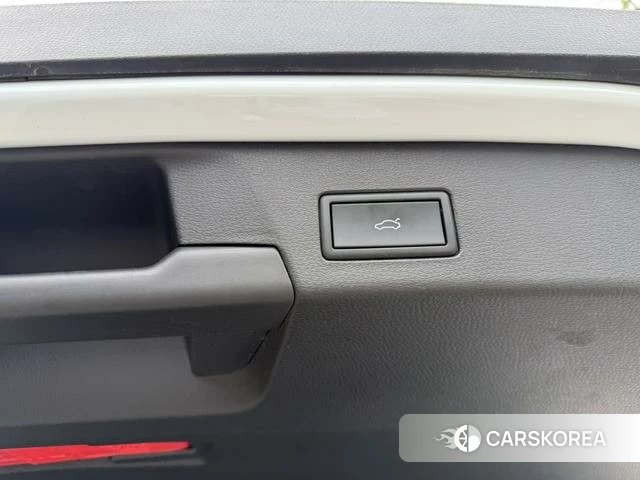 Volkswagen ID.6 X 2024 Белый из Китая, фото 3