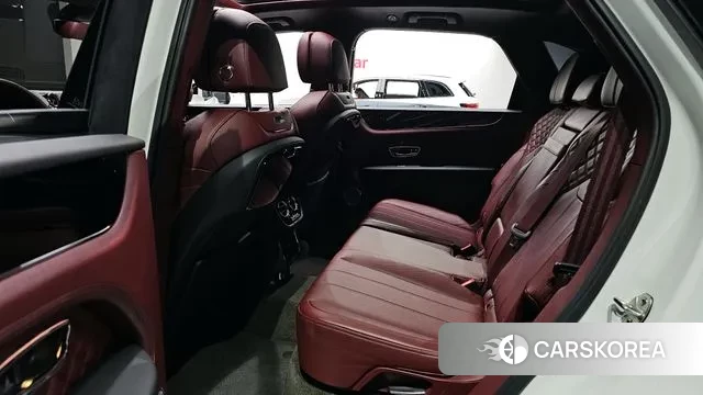 Bentley Bentayga 2022 Белый из Кореи, фото 3