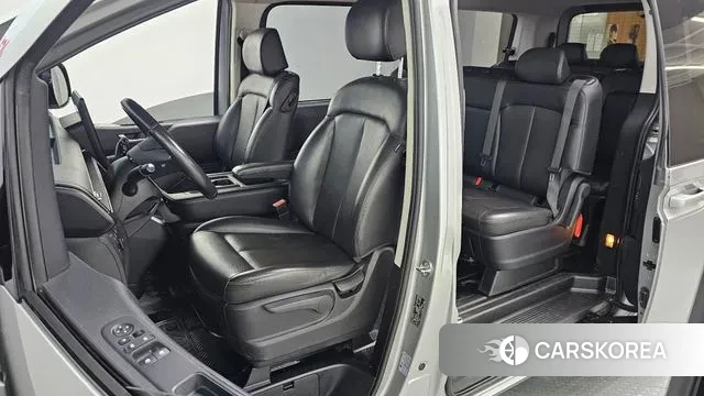 Hyundai Staria 2021 Серебристо-серый из Кореи, фото 3