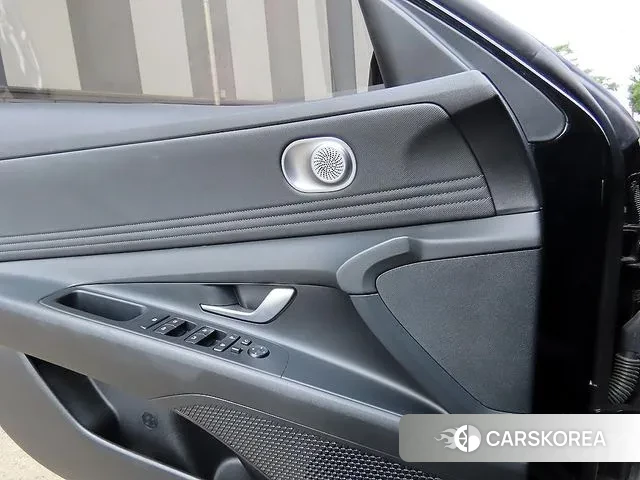 Hyundai Avante (CN7) 2022 Черный из Кореи, фото 3