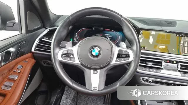 BMW X7 (G07) 2022 Черный из Кореи, фото 3