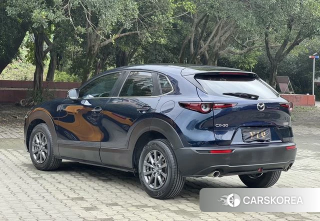 Mazda CX-30 2022 Синий из Китая, фото 3