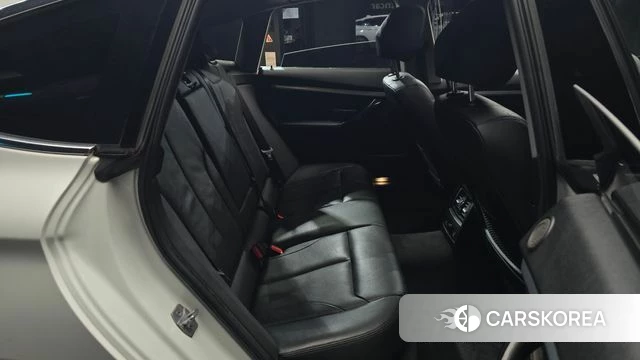 BMW 3 Series GT (F34) 2019 Белый из Кореи, фото 3