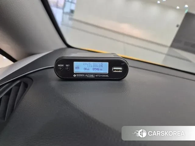 Hyundai The New Grand Starex 2018 Желтый из Кореи, фото 3