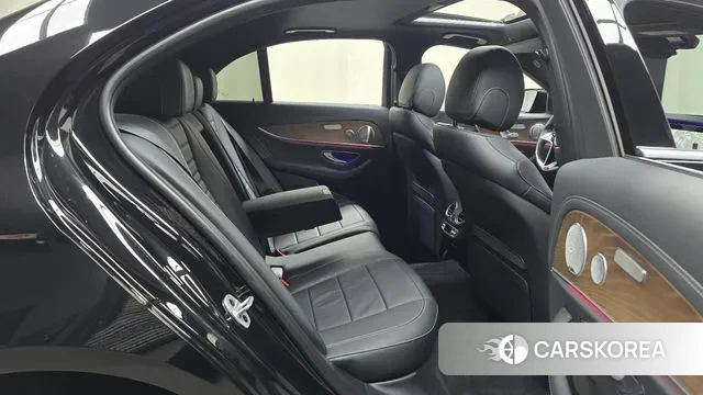 Mercedes-Benz E-Class W213 2020 Черный из Кореи, фото 3