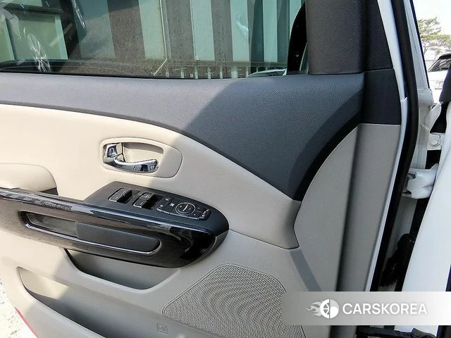 Kia The New Carnival 2018 Белый из Кореи, фото 3