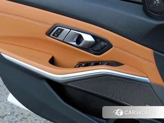 BMW 3 Series (G20) 2019 Белый из Кореи, фото 3