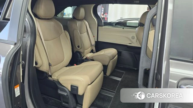 Toyota Sienna 4th Generation 2022 Серый из Кореи, фото 3