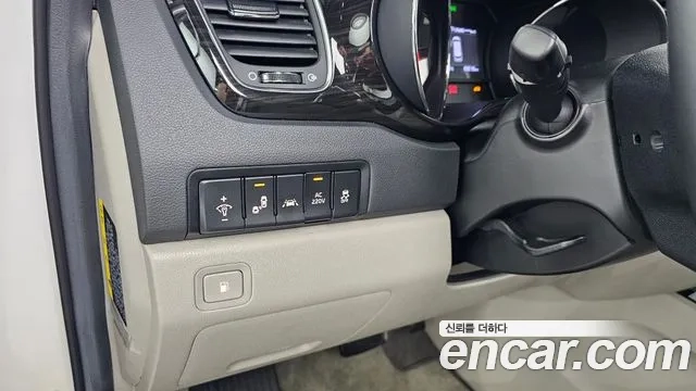 Kia The New Carnival 2018 Белый из Кореи, фото 3