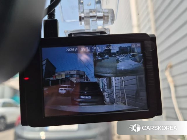Audi Q3 (F3) 2023 Белый из Кореи, фото 3